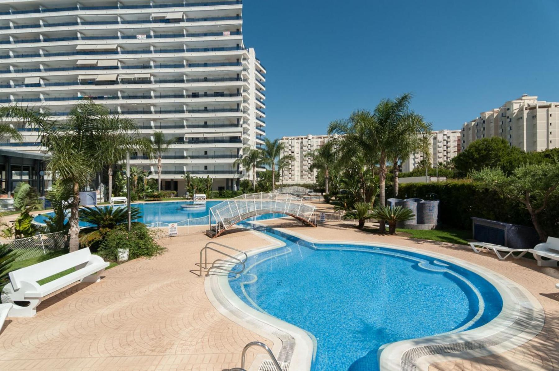 Ag Residencial El Eden Apartment Playa de Gandia Екстериор снимка